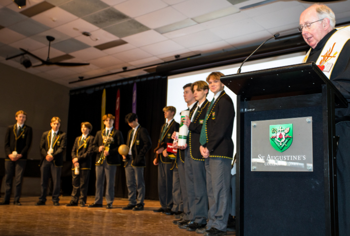 Feature image appointment assembly